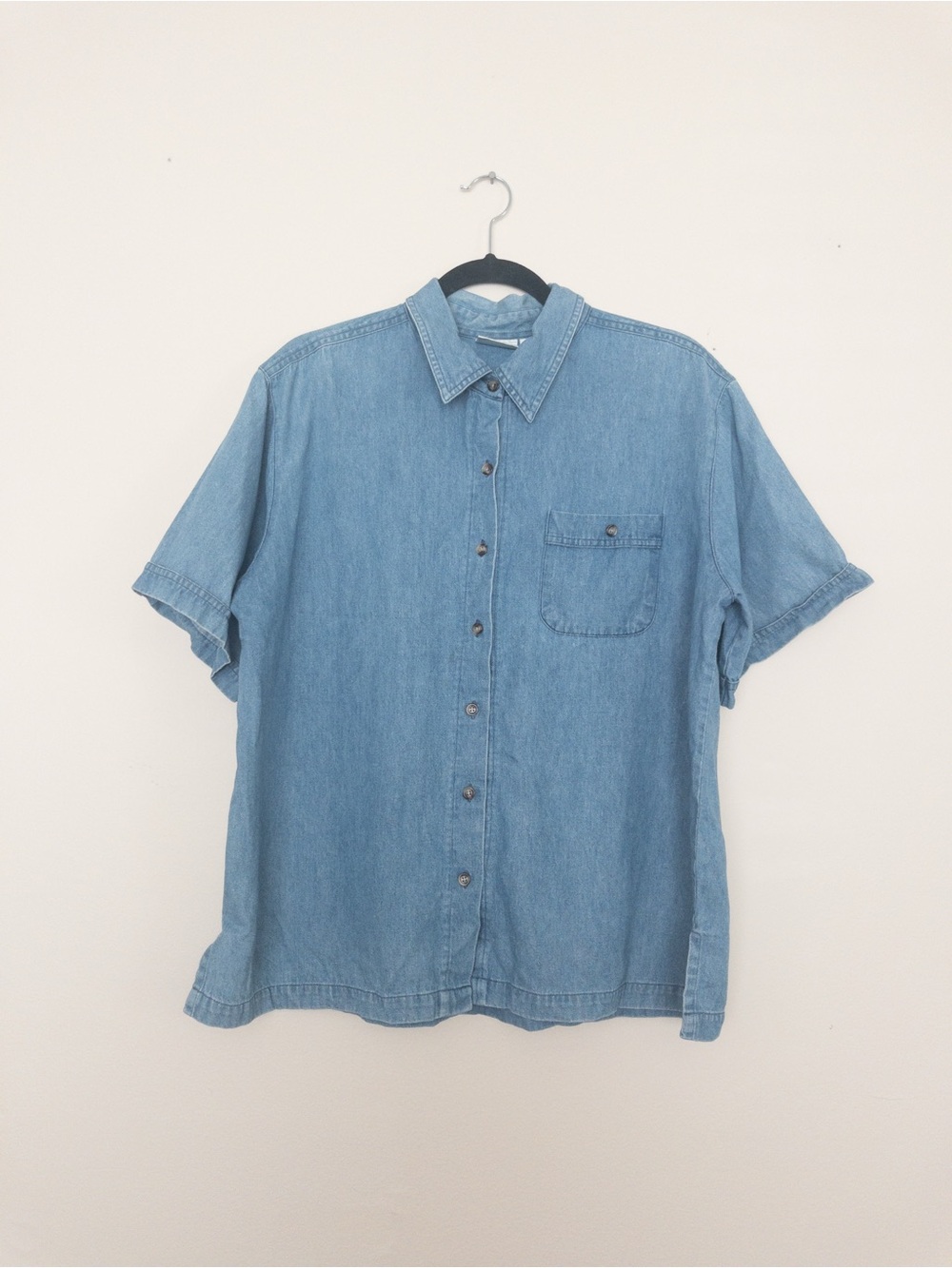 Men's Summit Hill Light Blue Denim Short-Sleeve  100% Cotton Button-Up Shirt
